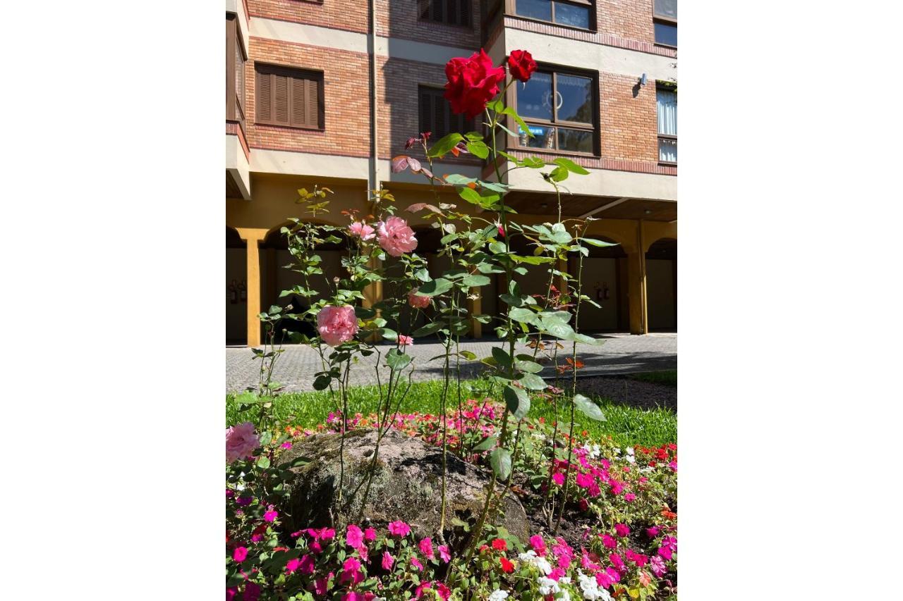 Mrg - Linda Vista 1D 200 Mts Avenida Borges De Medeiros Apartment Gramado Ngoại thất bức ảnh